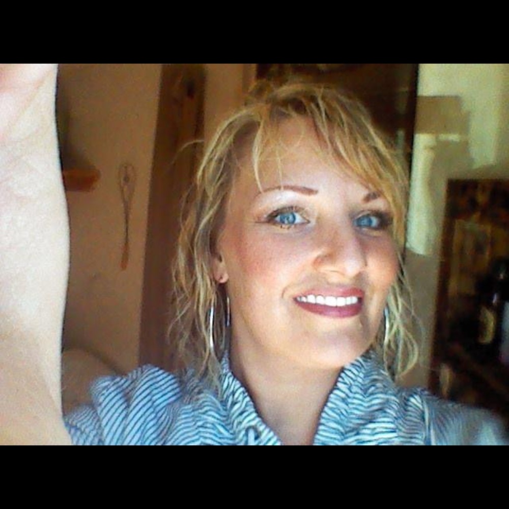 Meet your Posher, Nikol